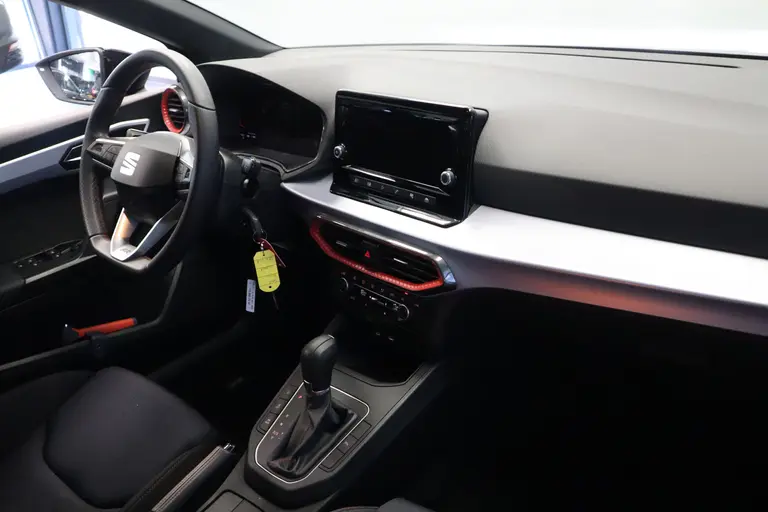 SEAT Ibiza 1.0 EcoTSI FR 5-Drs. Full-led CruiseControl ClimateControl afbeelding 18
