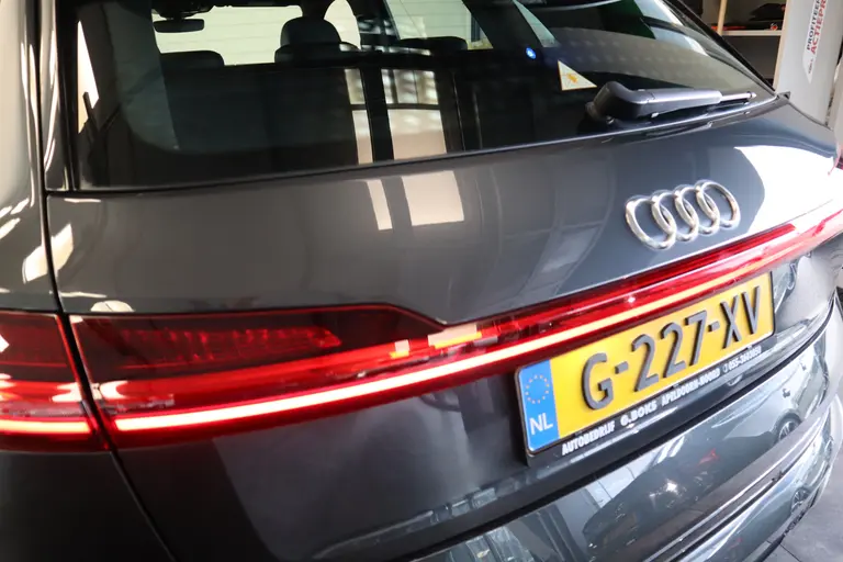 Audi e-tron e-tron 55 quattro advanced 95 kWh S-line Panoramadak Leder afbeelding 5