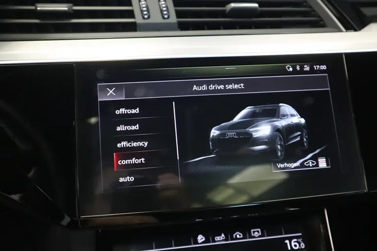 Audi e-tron e-tron 55 quattro advanced 95 kWh S-line Panoramadak Leder afbeelding 22