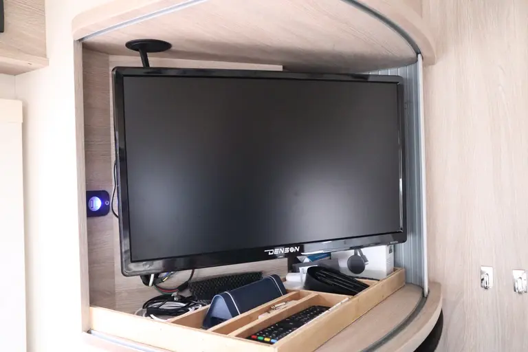 RAPIDO S80 8066FD Premium edition HPC Hydraulics GPS TV Automaat afbeelding 19