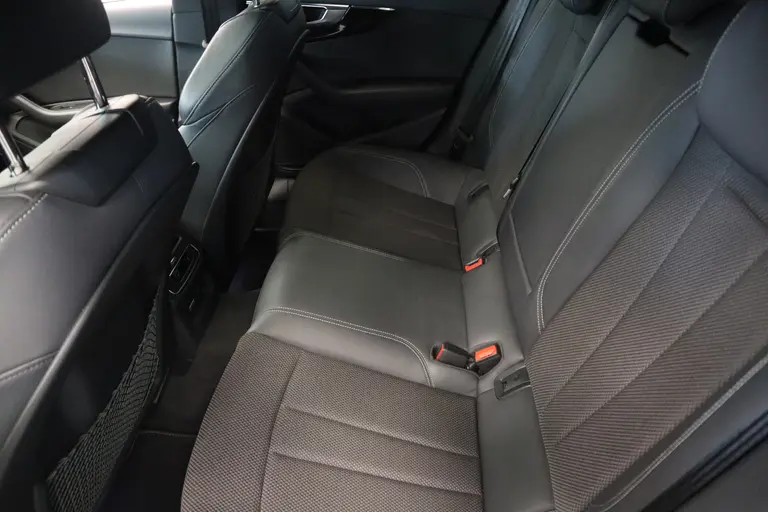 Audi A5 Sportback 35 TFSI S edition Panodak 2x S-line 19'' Keyless Go afbeelding 29