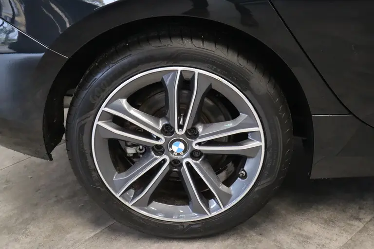 BMW 1-serie 118i Executive Edition 5-deurs Automaat (136pk) Live Cockpit Professional 24 maanden garantie mogelijk (*vraag naar de voorwaarden) afbeelding 7