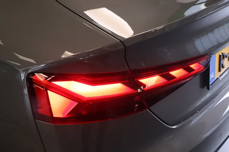 Audi A5 Sportback 35 TFSI S edition Panodak 2x S-line 19'' Keyless Go afbeelding 7