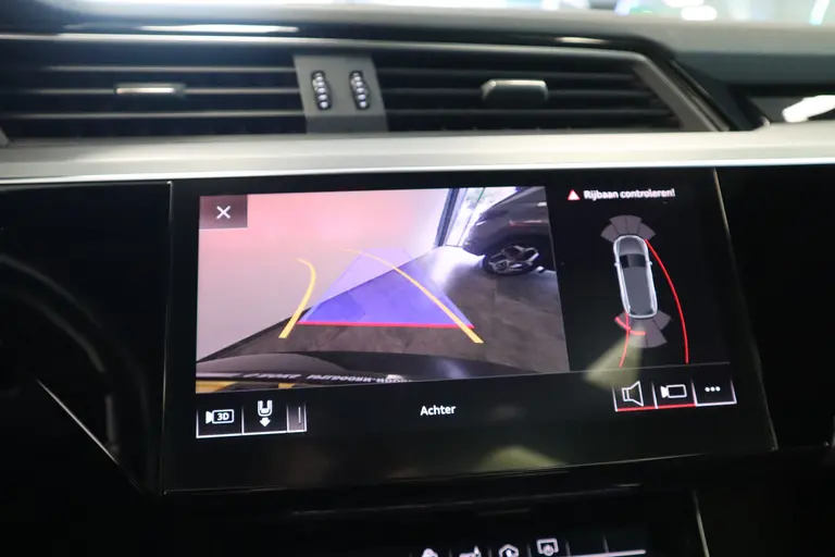 Audi e-tron e-tron 55 quattro advanced 95 kWh S-line Panoramadak Leder afbeelding 25