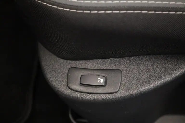 Renault Clio Estate 1.2 Dynamique Navi Keyless Go/Start Bass Reflex Auto afbeelding 9